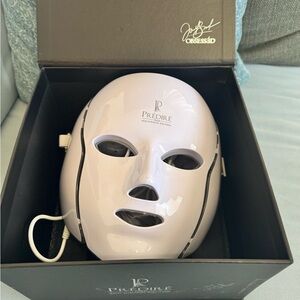 Predire LED Mask with neck piece